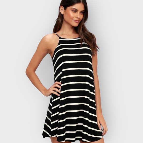 Lulus Step Right Up Striped Swing Dress S Black White Sleeveless Mod Shift - Picture 2 of 10